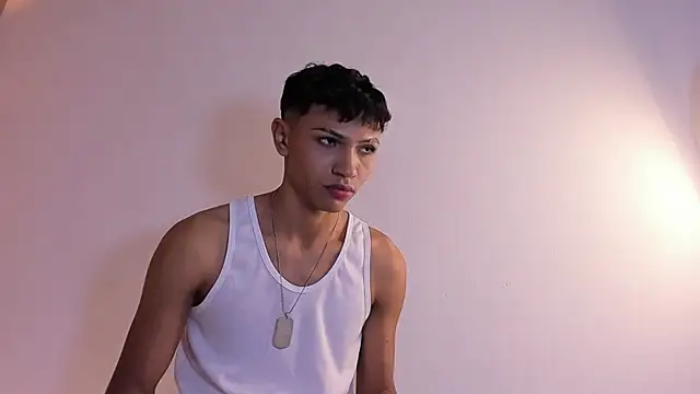 Snapshot of im_sebaslopez chatting on January 26, 2025, 3:25 pm im sebaslopez online show from January 26, 2025, 3:25 pm