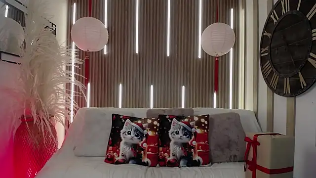 Aniie Doll online show from December 20, 2025, 8:27 pm