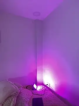 Valery hilthon online show from April 18, 2026, 12:58 am