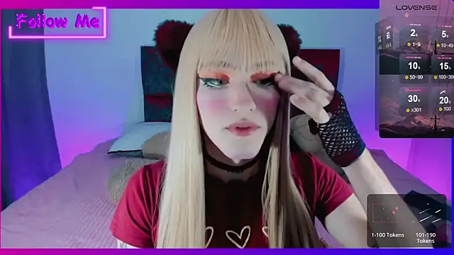 Snapshot of Kirmyy_ chatting on December 16, 2024, 10:56 pm Kirmyy  online show from December 16, 2024, 10:56 pm