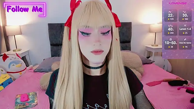Snapshot of Kirmyy_ chatting on February 4, 2025, 10:45 pm Kirmyy  online show from February 4, 2025, 10:45 pm