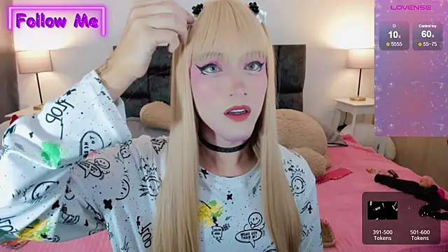 Snapshot of Kirmyy_ chatting on February 5, 2025, 9:29 pm Kirmyy  online show from February 5, 2025, 9:29 pm
