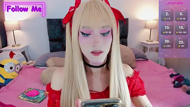Snapshot of Kirmyy_ chatting on February 14, 2025, 10:36 pm Kirmyy  online show from February 14, 2025, 10:36 pm