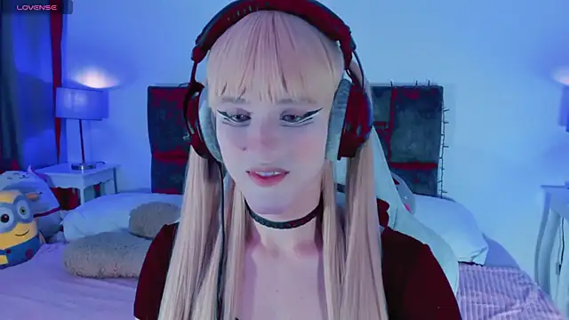 Snapshot of Kirmyy_ chatting on September 30, 2025, 8:58 pm Kirmyy  online show from September 30, 2025, 8:58 pm