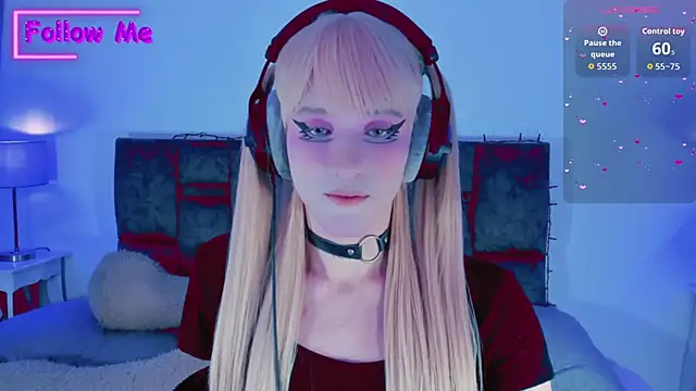Snapshot of Kirmyy_ chatting on October 17, 2025, 8:55 pm Kirmyy  online show from October 17, 2025, 8:55 pm