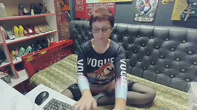 Lily4yourfun online show from November 14, 2025, 6:45 am