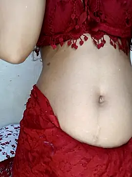 xpihu online show from October 29, 2025, 6:42 pm