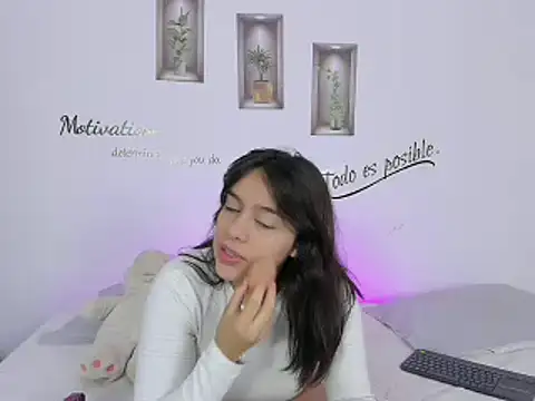 MelissaGilll online show from March 4, 2025, 1:38 pm