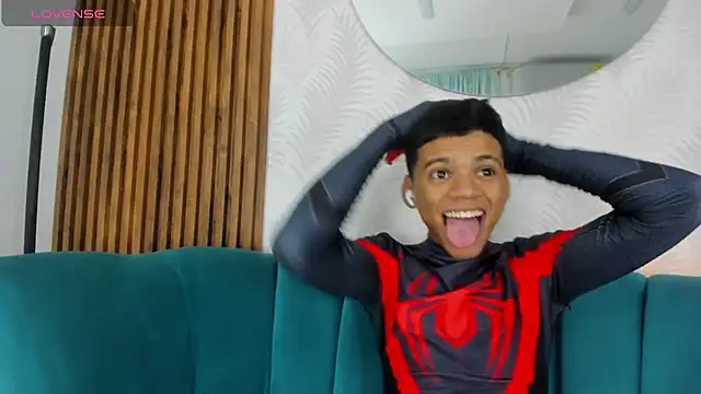 Jeffry wolvess online show from March 3, 2025, 12:05 pm