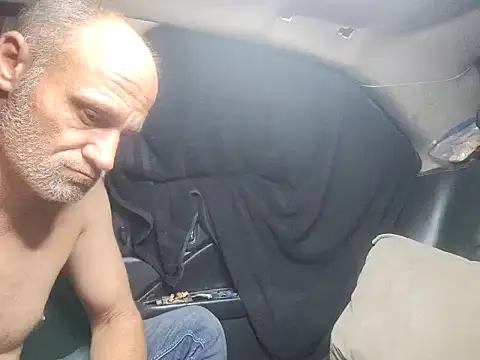 Snapshot of DatingProfile_USA_43_str8 chatting on February 7, 2025, 6:13 pm DatingProfile USA 43 str8 online show from February 7, 2025, 6:13 pm