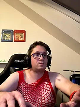 Snapshot of Stiiier1992 chatting on October 30, 2025, 3:30 am Stiiier1992 online show from October 30, 2025, 3:30 am