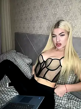 Snapshot of Cute_Barbieee_ chatting on December 8, 2024, 10:03 pm Cute Barbieee online show from December 8, 2024, 10:03 pm