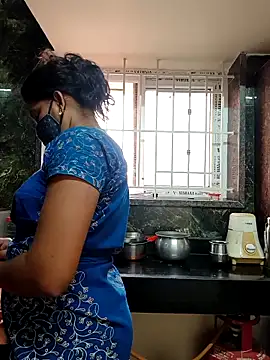 Tamil Shalini Lustyy online show from February 17, 2026, 1:57 am