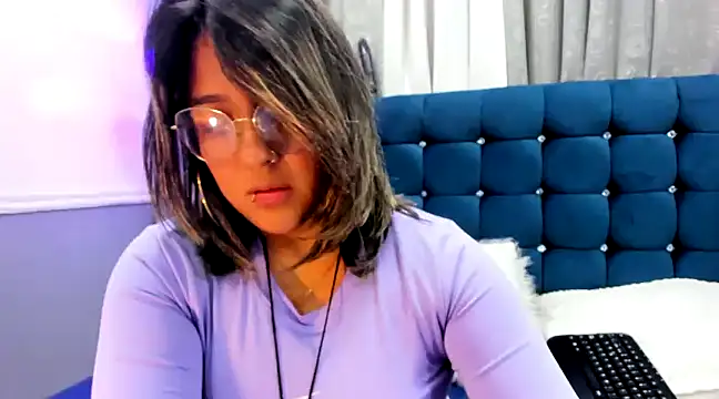 Pandoracherry online show from February 20, 2025, 9:44 am