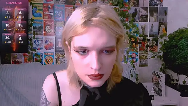 Simona Rain online show from November 8, 2025, 9:35 pm