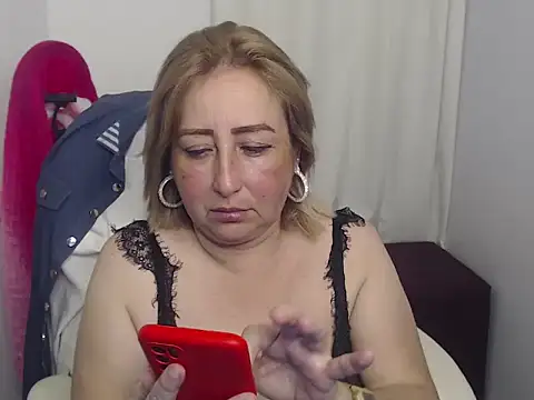 Xileny-Halliwey online show from January 11, 2025, 1:06 am