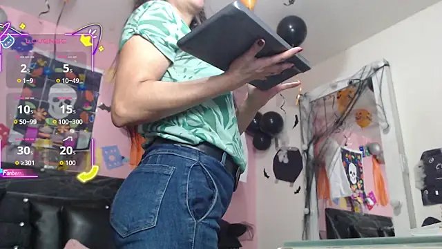 GeorginaBianco online show from November 3, 2025, 12:06 pm