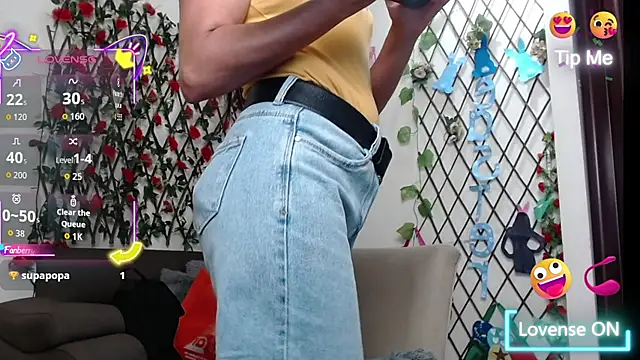 GeorginaBianco online show from April 7, 2026, 12:05 pm