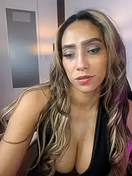 salome drasin online show from September 11, 2025, 3:39 am