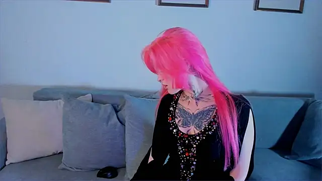 DarelleGrindle online show from December 14, 2024, 4:42 pm