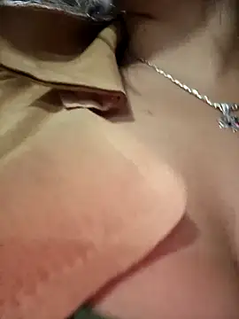 LIZ-06  online show from March 6, 2025, 10:26 pm