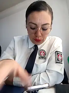 LIZ-06  online show from October 20, 2025, 2:06 pm