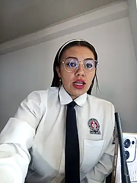 LIZ-06  online show from October 21, 2025, 3:35 pm