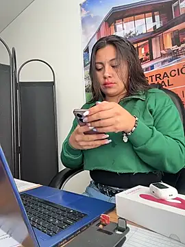 LIZ-06  online show from February 10, 2026, 12:53 pm