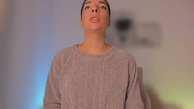 777AylinZ online show from February 4, 2026, 10:21 am