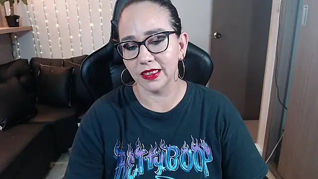 Snapshot of ashleylove_prg chatting on December 22, 2024, 11:41 pm ashleylove prg online show from December 22, 2024, 11:41 pm