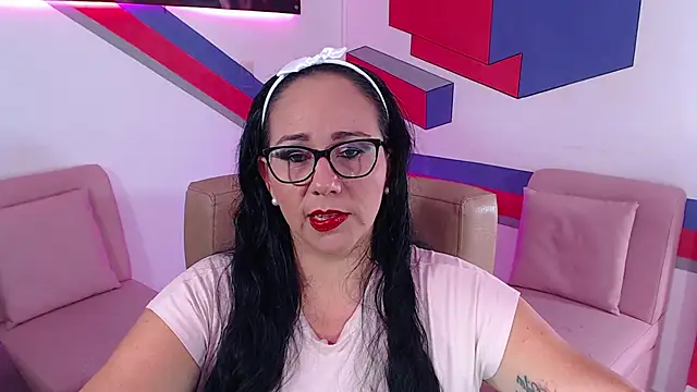 Snapshot of ashleylove_prg chatting on February 8, 2025, 3:30 am ashleylove prg online show from February 8, 2025, 3:30 am