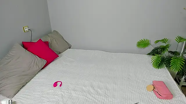 Sofia rum online show from February 12, 2025, 2:03 am