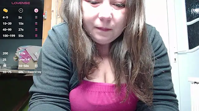 Snapshot of KasiaPrivat chatting on January 2, 2025, 5:07 pm KasiaPrivat online show from January 2, 2025, 5:07 pm