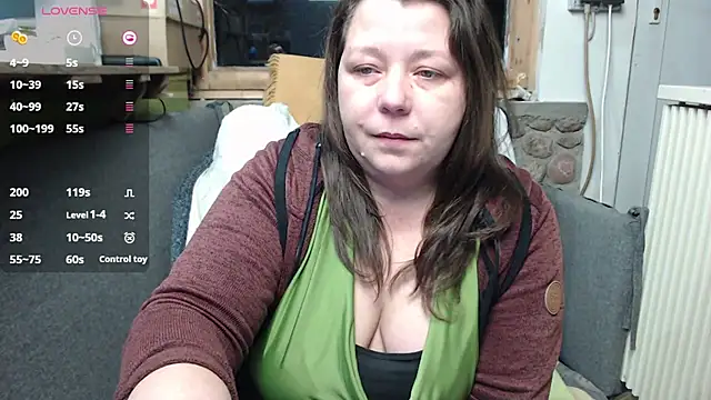 Snapshot of KasiaPrivat chatting on January 13, 2025, 6:38 pm KasiaPrivat online show from January 13, 2025, 6:38 pm