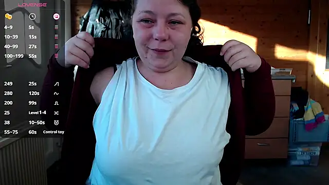 Snapshot of KasiaPrivat chatting on March 3, 2025, 6:59 am KasiaPrivat online show from March 3, 2025, 6:59 am