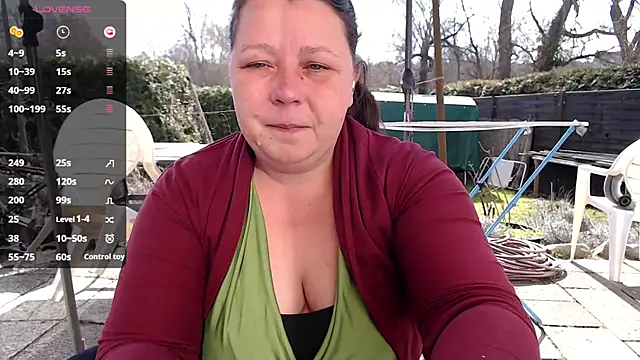 Snapshot of KasiaPrivat chatting on March 16, 2025, 10:33 am KasiaPrivat online show from March 16, 2025, 10:33 am