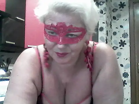 Lisa Suzie online show from January 11, 2026, 1:05 pm