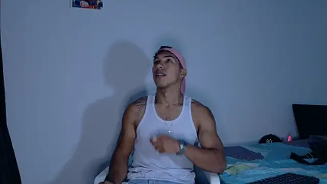 maximo vega newv online show from April 15, 2026, 9:04 pm