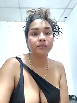 BrendaGirs online show from March 21, 2025, 5:43 am