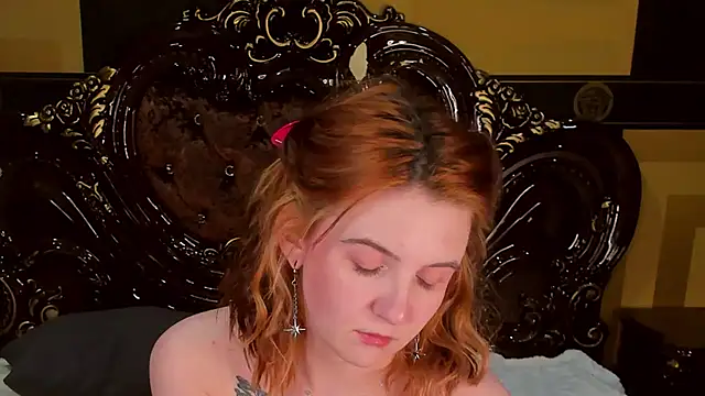 Snapshot of Melanie_Stoun chatting on March 16, 2025, 6:34 pm Melanie Stoun online show from March 16, 2025, 6:34 pm