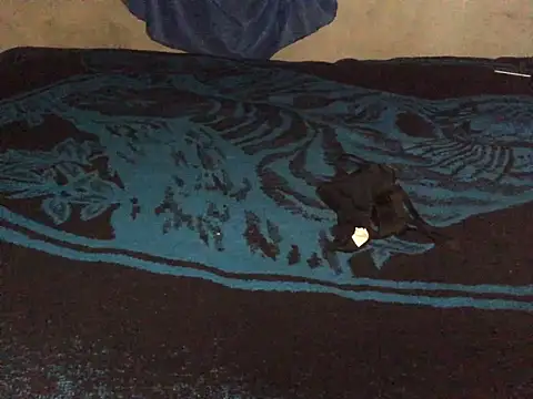 manuamador online show from March 19, 2025, 4:47 am