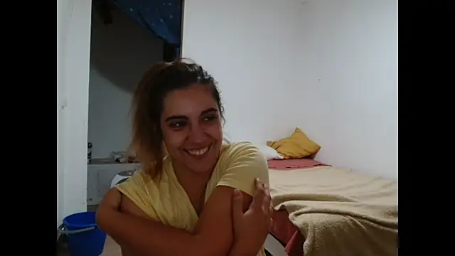 Ursumi1 online show from September 22, 2025, 9:28 pm