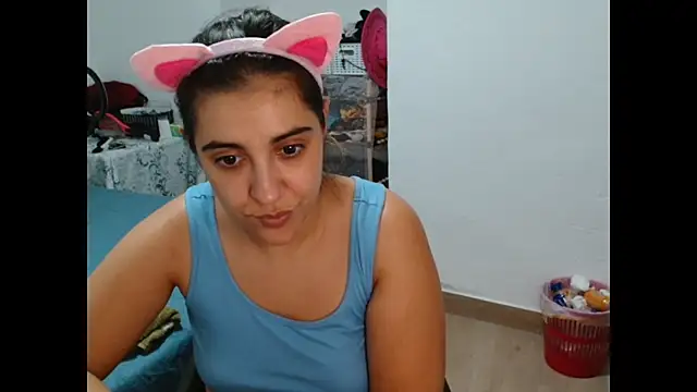 Ursumi1 online show from October 23, 2025, 3:44 pm