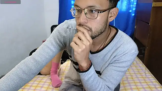 Snapshot of YuKinaHentaiI chatting on March 10, 2025, 12:26 pm YuKinaHentaiI online show from March 10, 2025, 12:26 pm