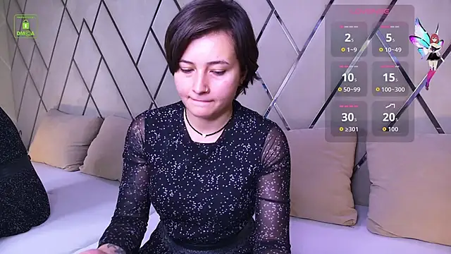 Snapshot of Ishtar_Divine chatting on October 18, 2025, 3:46 pm Ishtar Divine online show from October 18, 2025, 3:46 pm