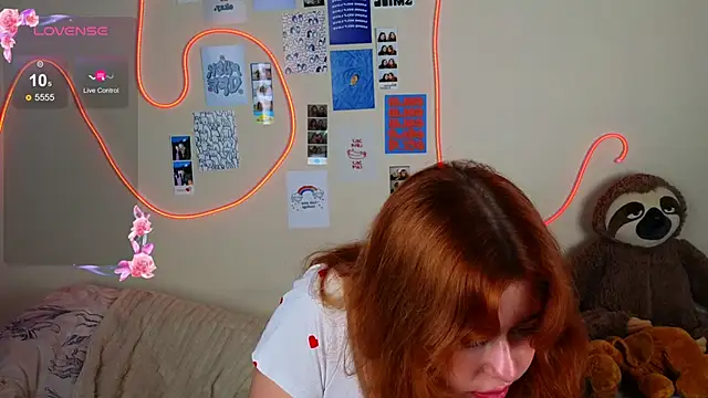 Snapshot of Penny_Staaar chatting on January 30, 2025, 8:21 pm Penny Staaar online show from January 30, 2025, 8:21 pm