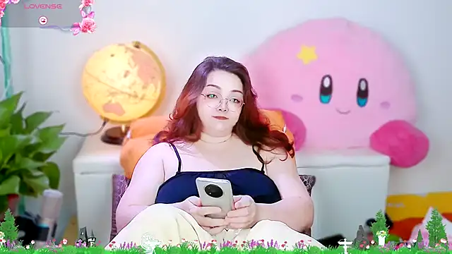 Weiwei5200 online show from November 5, 2025, 3:17 am