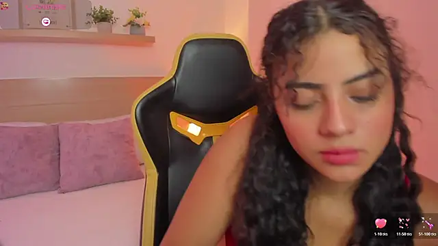 Snapshot of yaya23x chatting on February 14, 2026, 2:03 pm yaya23x online show from February 14, 2026, 2:03 pm