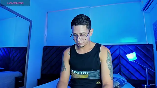 JoshMillerr  online show from February 25, 2025, 6:09 pm