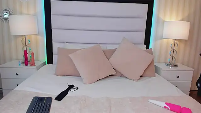 Snapshot of GenessisLee chatting on December 12, 2024, 7:37 pm GenessisLee online show from December 12, 2024, 7:37 pm